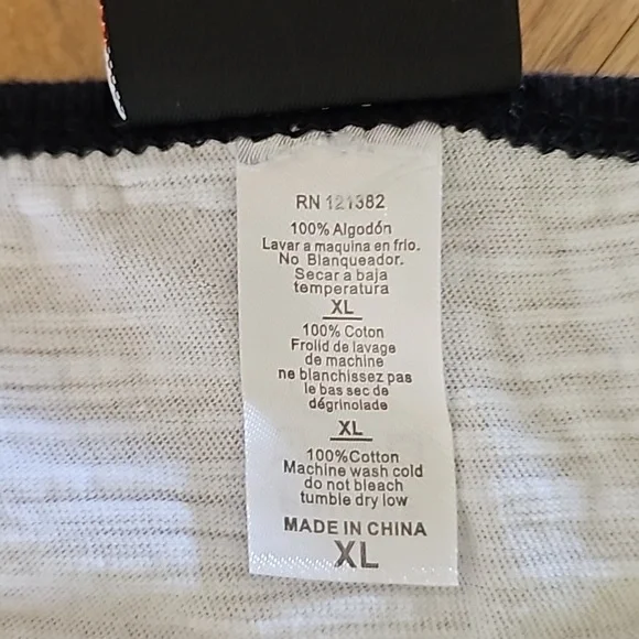 NWOT Harley Davidson Nassau baseball shirt.  Tote 4. - Picture 5 of 6